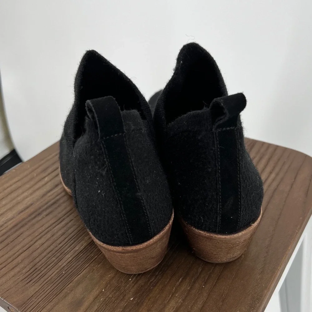 Söfft Black Wool Blend V-Cut Ankle Booties Block Heel, Size 7